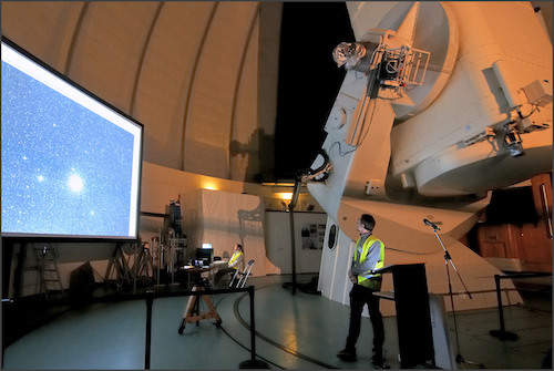 Live-Beobachtung mit dem 2-Meter-Teleskop. Foto: TLS Live Beobachtung Kuppel Foto TLS