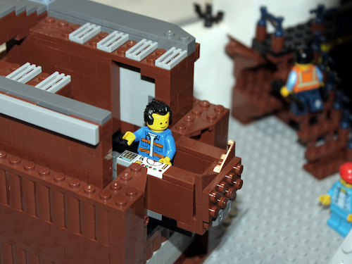 Die Beobachterbuehne in der Kuppel als Steckbausteinmodell. Foto: TLS Die Beobachterbuehne in der Kuppel als Steckbausteinmodell